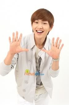 shinee (onew) Pictures, Images and Photos