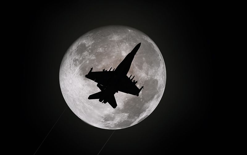 moon_f18_resized_zpshctkiw0g.jpg