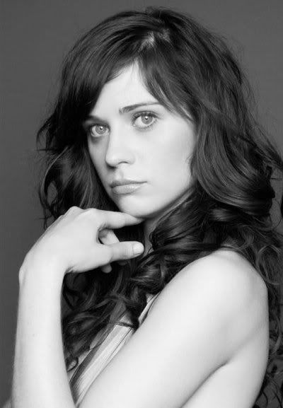 Hairstyles Zooey Deschanel on Zooey Deschanel Pictures  Images And Photos