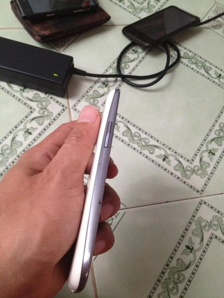 HTC HD7,      HTC inspire 4G,     Galaxy S3 I747 - 3