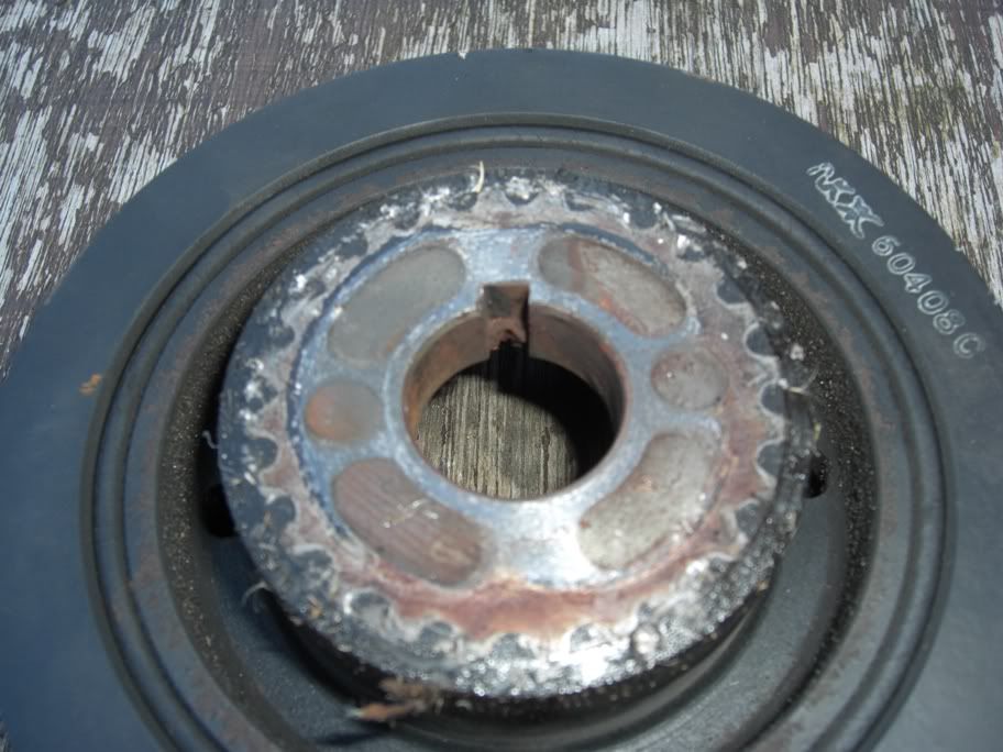 Crank pulley 'wobbling' MY97 UK Turbo 2000 EJ20 engine Worn Keyway