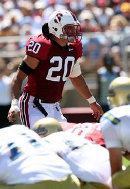 Clinton Snyder Clinton Snyder waits for the snap