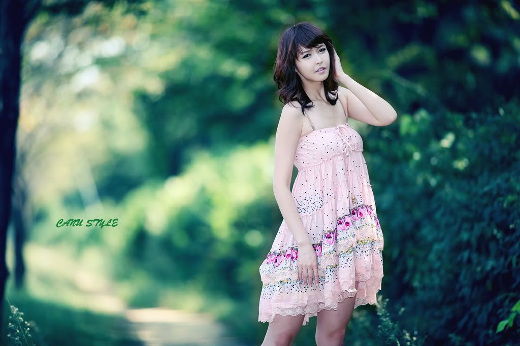 kang-yui-pink-dress-06.jpg