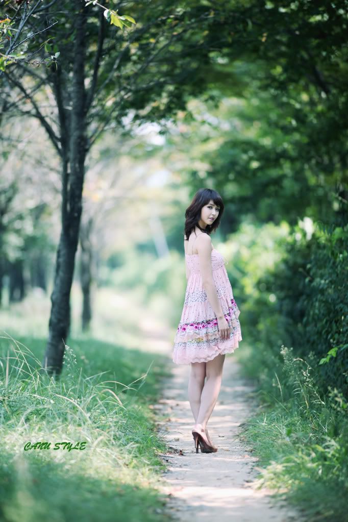 kang-yui-pink-dress-11.jpg