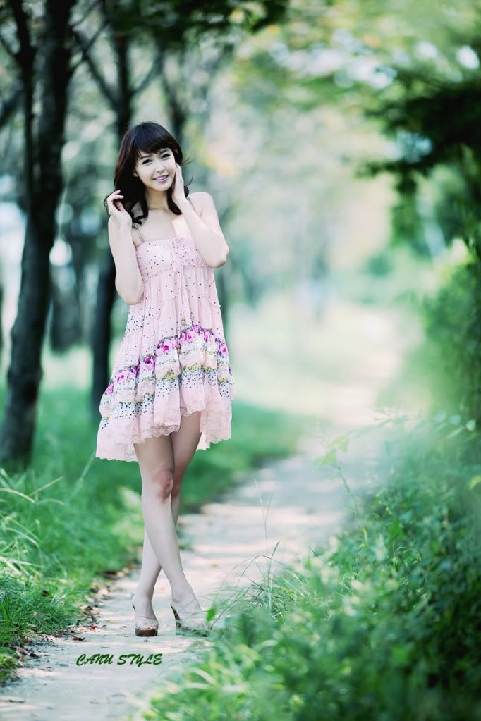 kang-yui-pink-dress-17.jpg